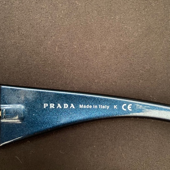 PRADA SUNGLASSES 🕶 - Picture 5 of 6